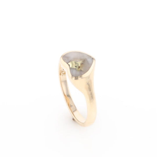 Gold Quartz Ring Heart Shape Inlaid Design