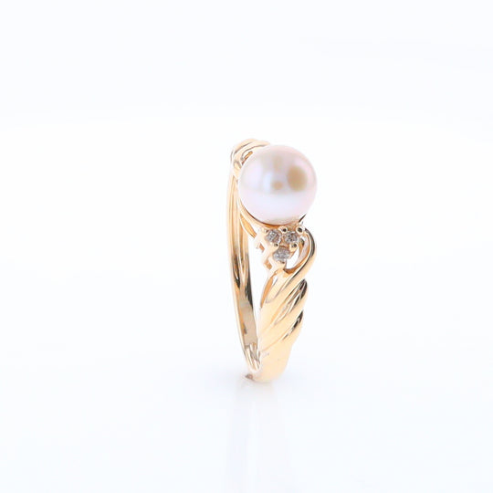 Pearl and Diamond Twist Ring