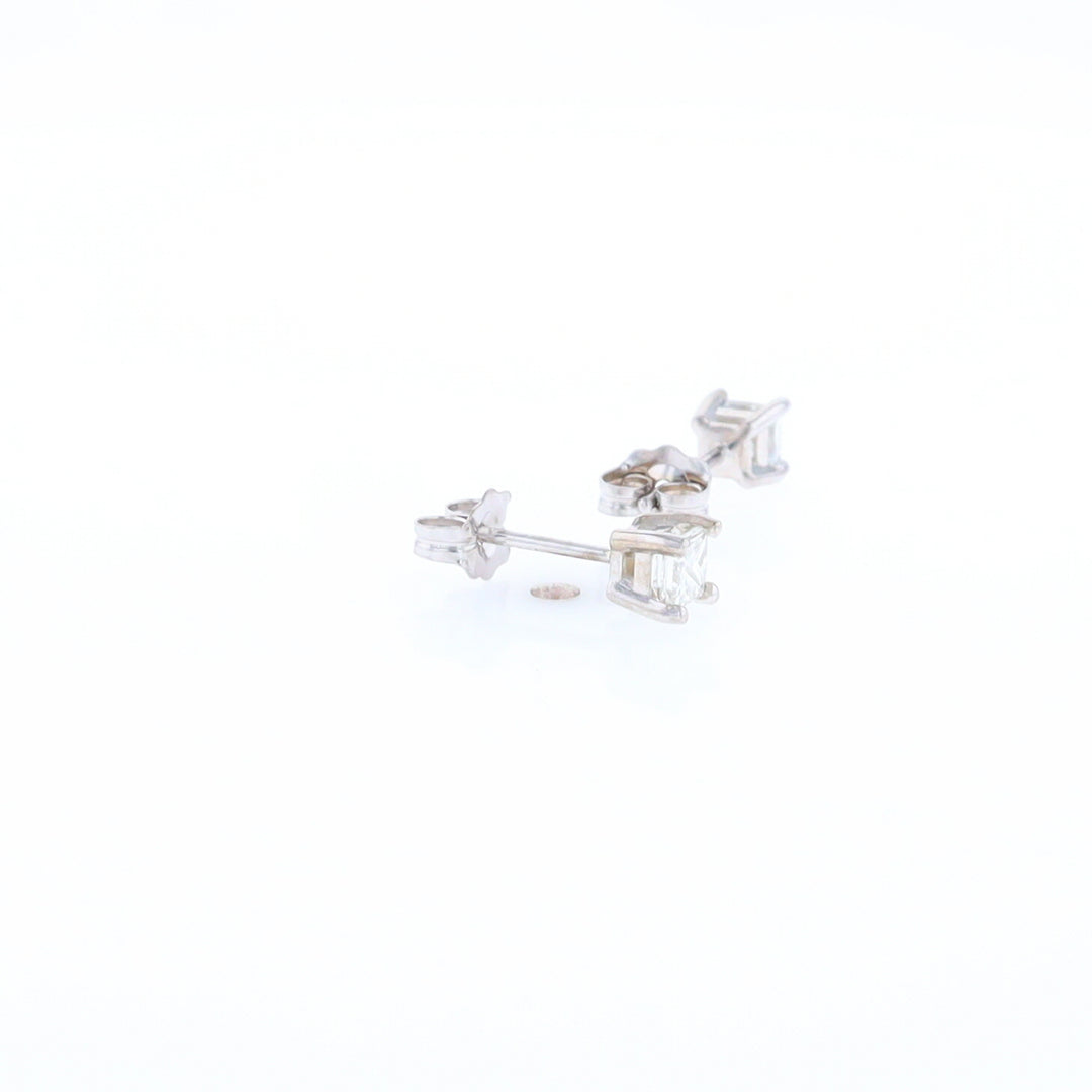 0.51ctw Diamond Stud Earrings