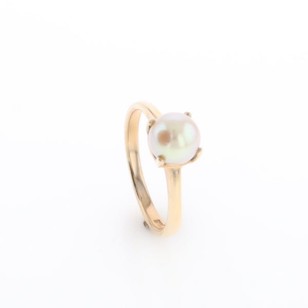 Solitaire Cultured Pearl Ring