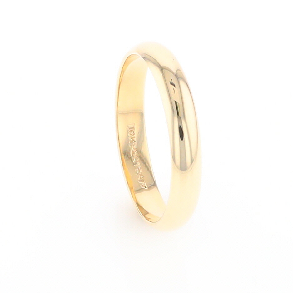 Plain Gold Men's Wedding Band