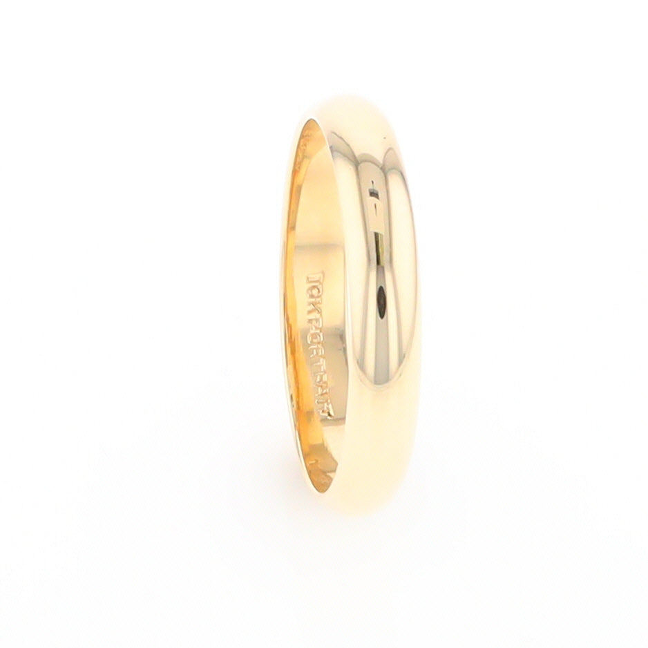 Plain Gold Men's Wedding Band