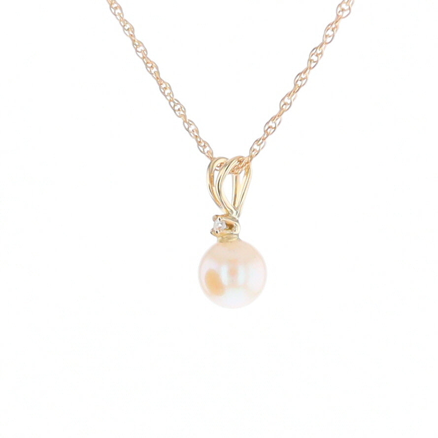 Pearl Pendant with Diamond Accent