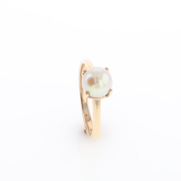 Solitaire Cultured Pearl Ring