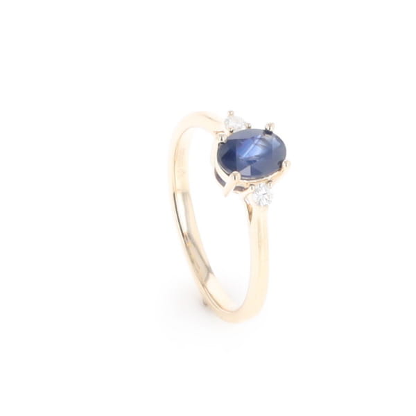 Oval Sapphire Ring With 2 Accent Diamonds