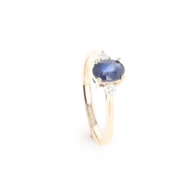Oval Sapphire Ring With 2 Accent Diamonds