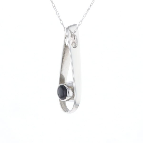 Open Teardrop Round Onyx Inlaid Pendant