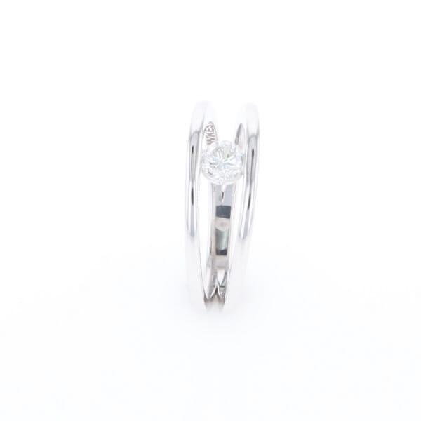 Kiss Ring