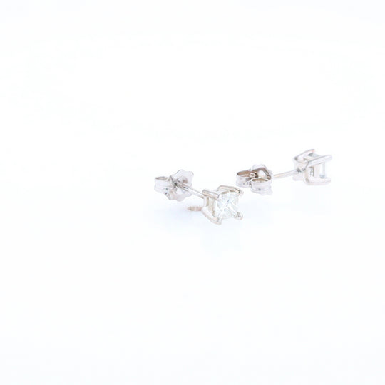 0.51ctw Diamond Stud Earrings