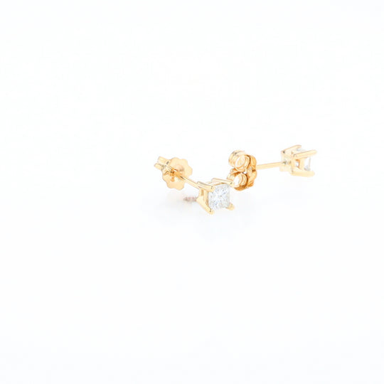 0.39ctw Diamond Stud Earrings