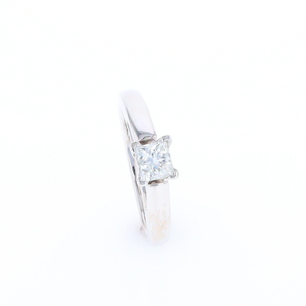 14kt White Gold Diamond Solitaire Engagement Ring