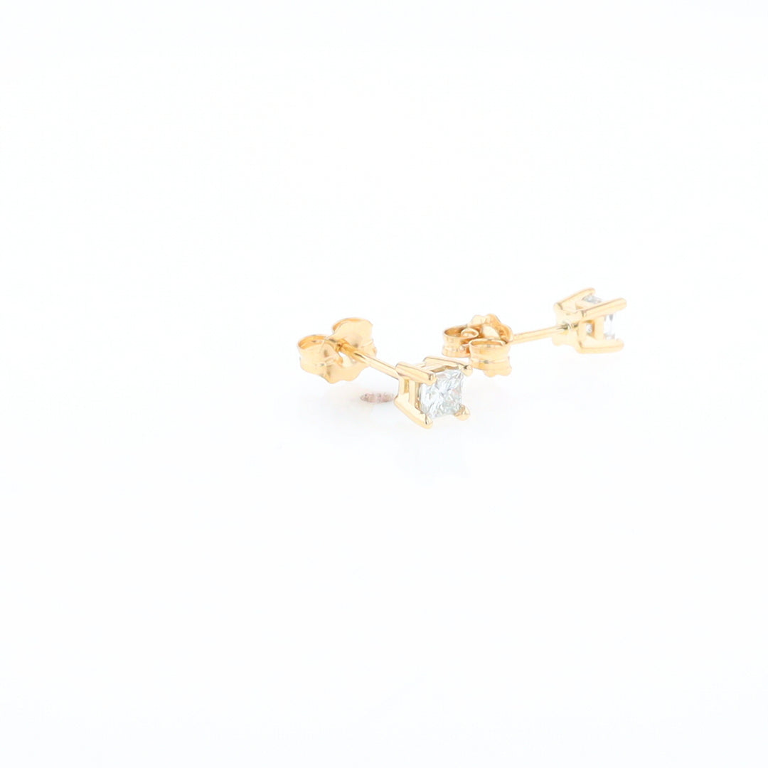 0.38ctw Diamond Stud Earrings