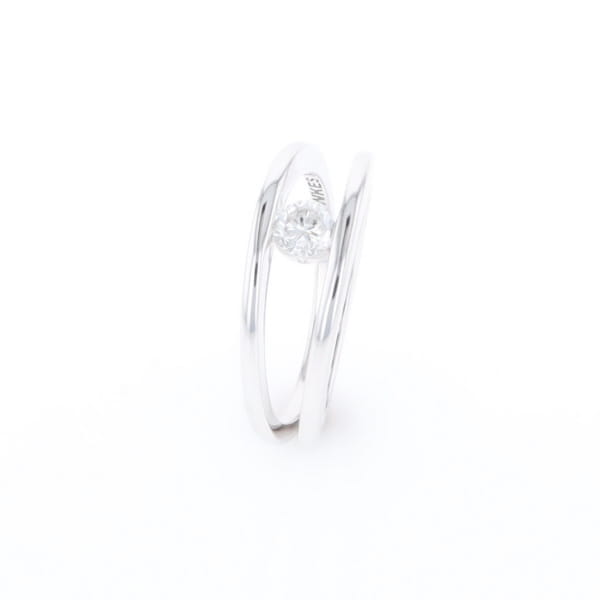 Kiss Ring