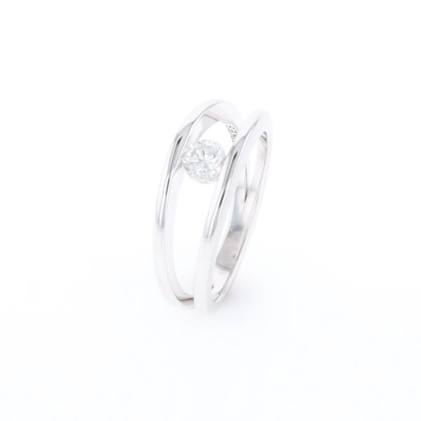Kiss Ring