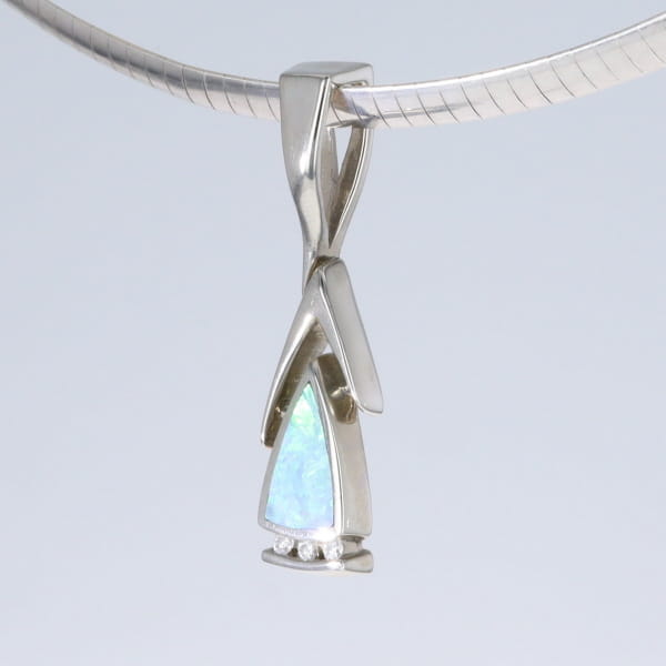 Opal Pendant Triangle Inlaid Design with .06ctw Round Diamonds