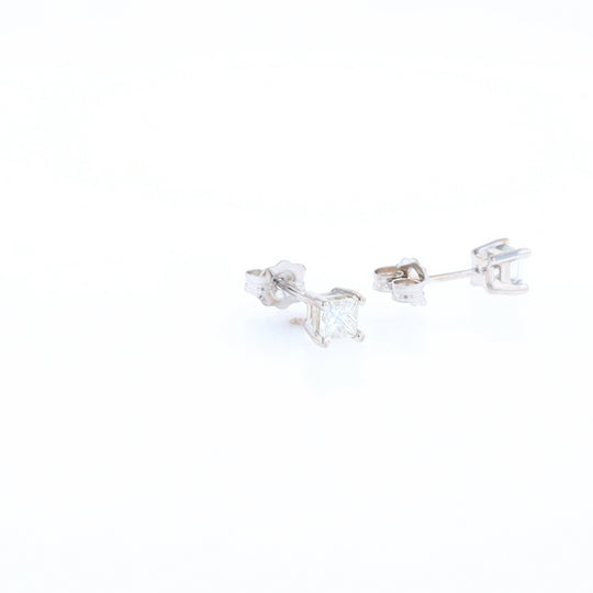 0.51ctw Diamond Stud Earrings