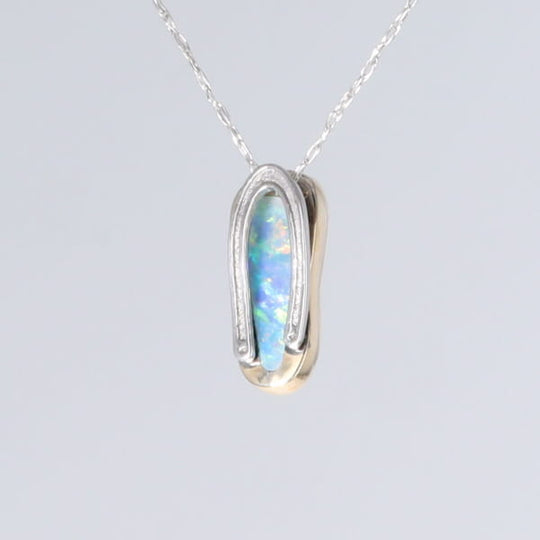 Opal Pendant Inlaid Single Sandal Design