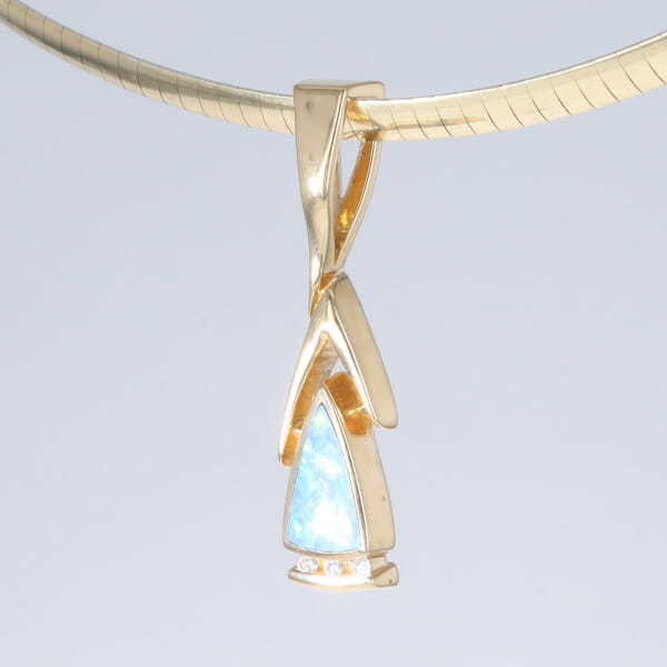 Opal Pendant Triangle Inlaid Design with .06ctw Round Diamonds