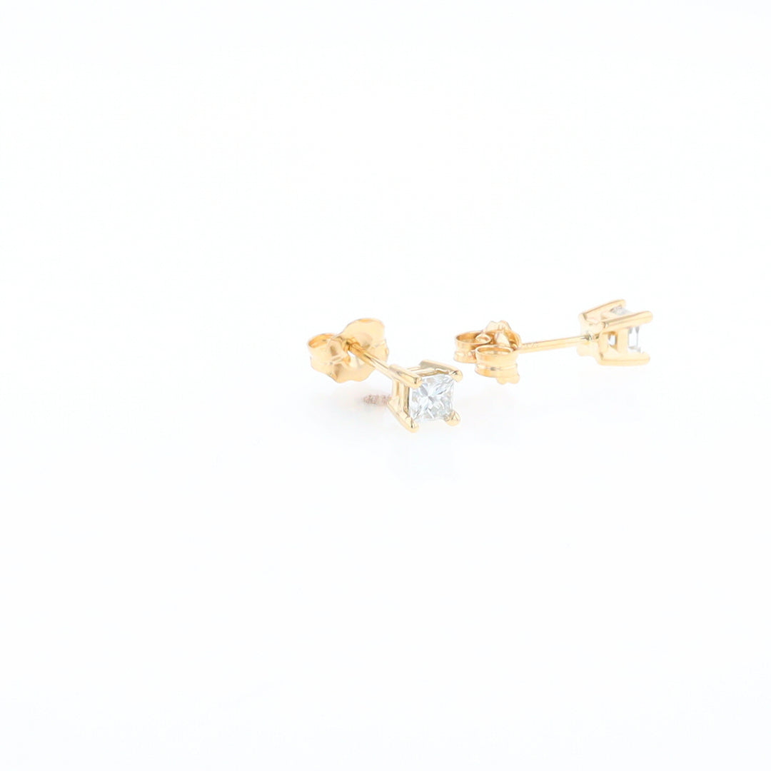 0.38ctw Diamond Stud Earrings