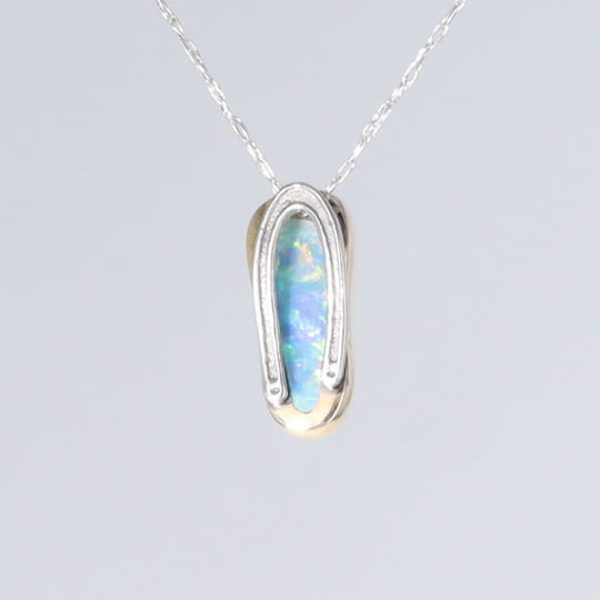 Opal Pendant Inlaid Single Sandal Design