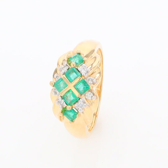 Princess Cut Emerald Diamond Ring