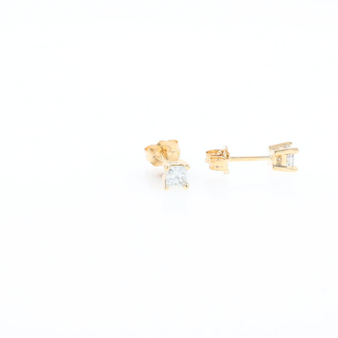 0.38ctw Diamond Stud Earrings