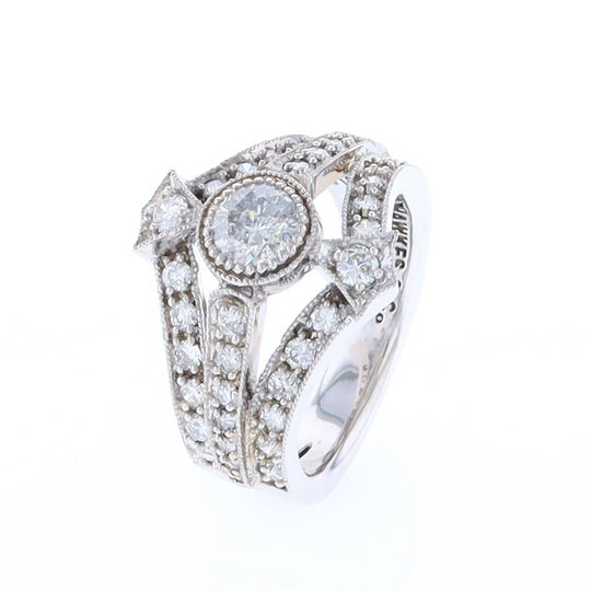 The Queen's Ring - Salt and Pepper