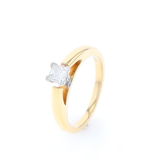 0.32ct Princess Cut Solitaire Diamond Engagement Ring