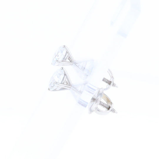 1.06ctw Diamond Stud Earrings