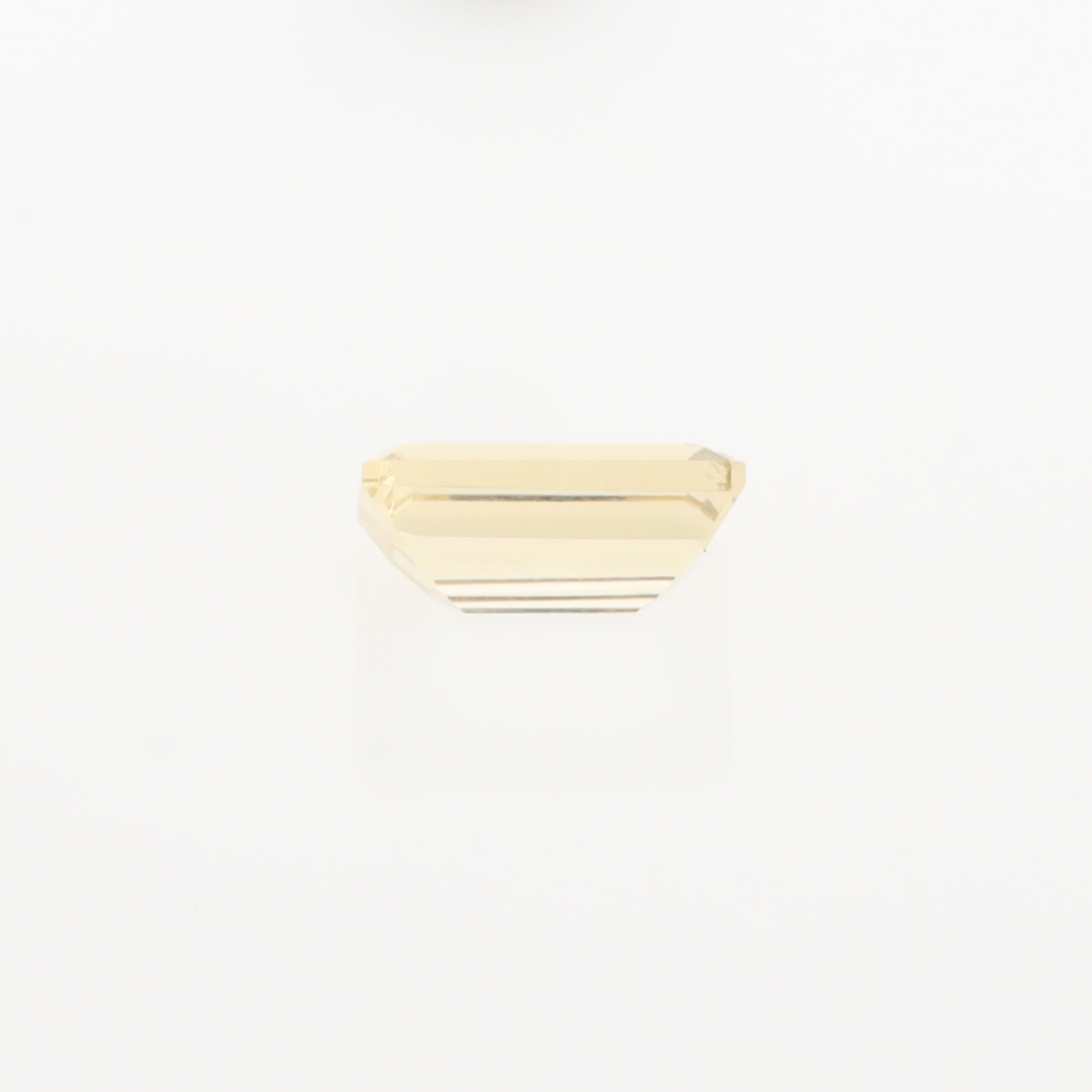 3.88cts Emerald Cut Scapolite