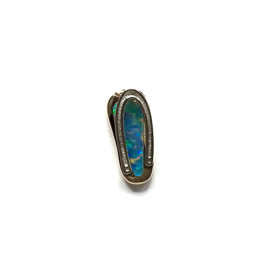 Opal Pendant Inlaid Single Sandal Design 14k Gold