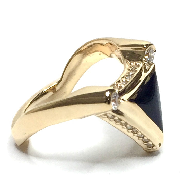 Onyx Triangle Inlaid .31Ctw Diamond Ring