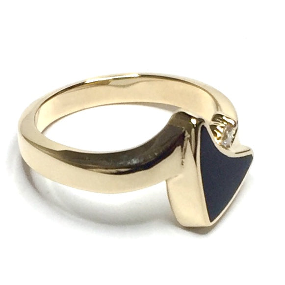 Onyx Inlaid Sail Design .04Ct Diamond Ring